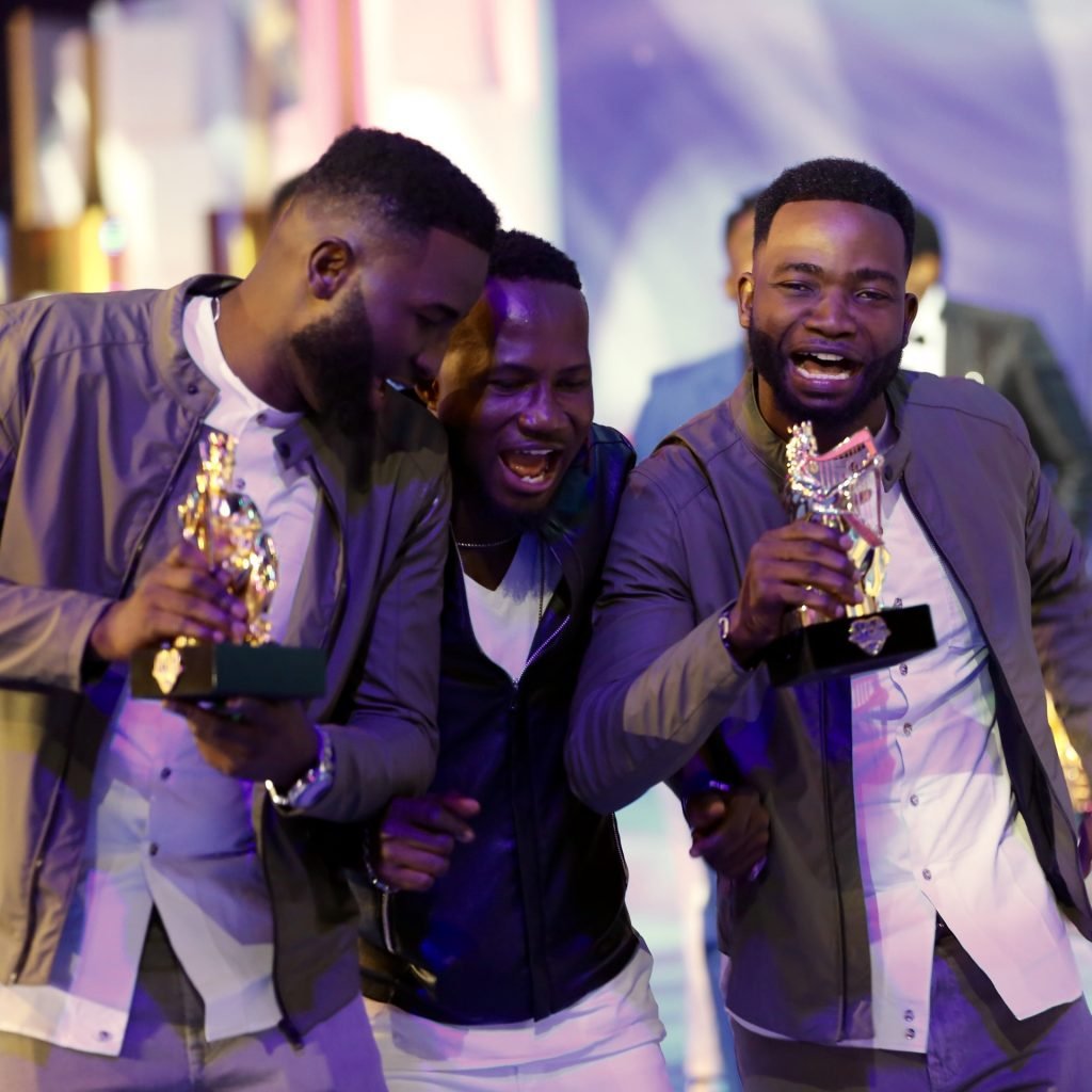 I don't want this to end lwl.loveworldsongs.com